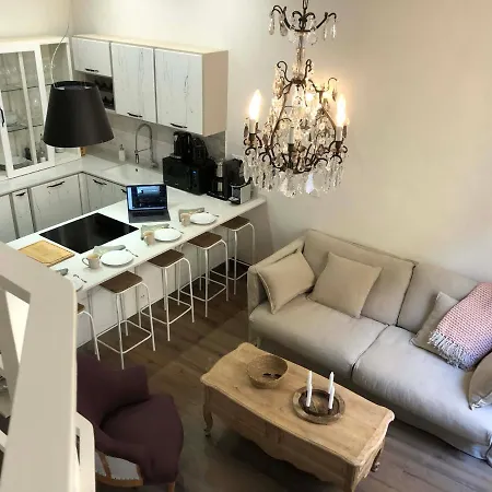 Apartament Petit Palace In Old *