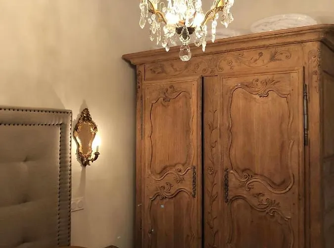 Petit Palace In Old Nice