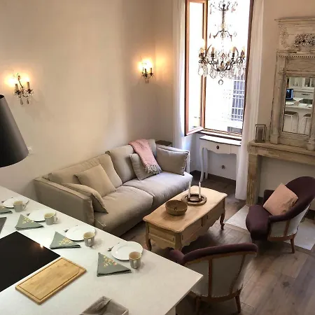 Petit Palace In Old Apartamento *